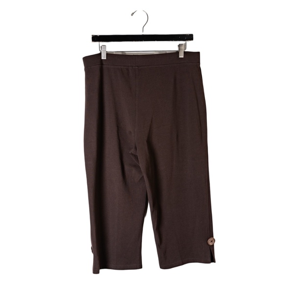 Jones New York Women's Pull On Siesta Capri Pants; Brown; Size: Large - Picture 2 of 8